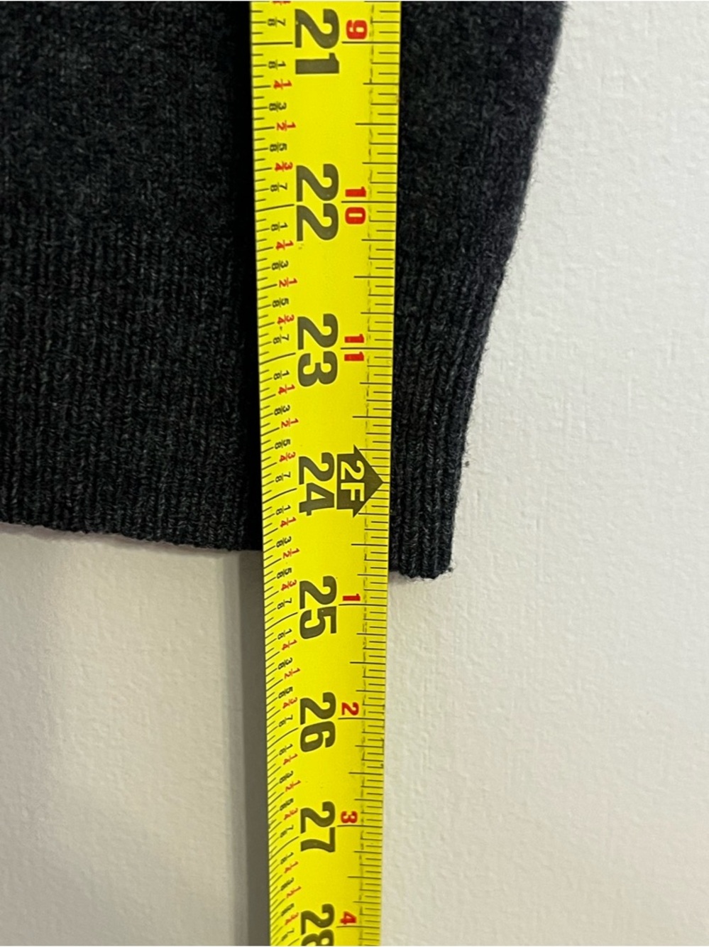 L.L.Bean 100% Lambswool V-neck sweater vest Size L - Picture 5 of 6